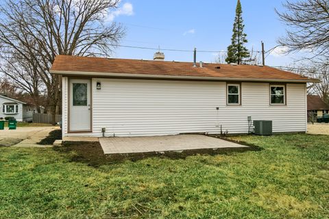 Tiny photo for 1529 Leslie Avenue, Round Lake Beach, IL 60073 (MLS # 12589223)