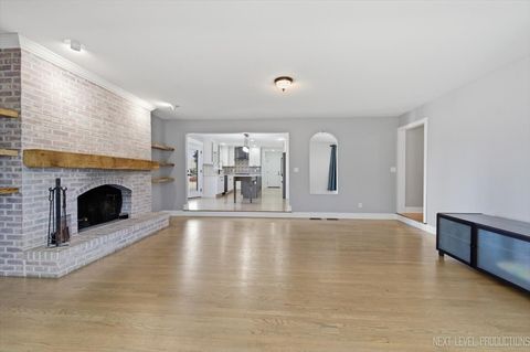 Tiny photo for 980 Persimmon Court, St. Charles, IL 60174 (MLS # 12505710)