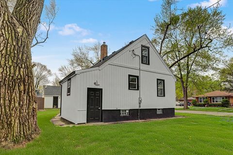 Tiny photo for 14701 Beachview Terrace, Dolton, IL 60419 (MLS # 12636711)
