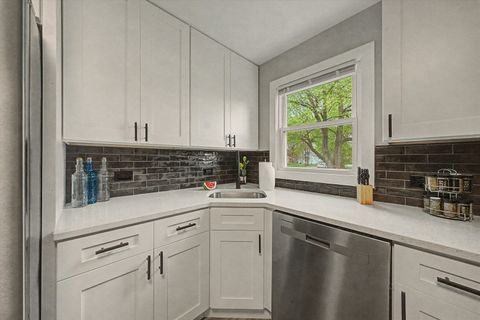 Tiny photo for 14701 Beachview Terrace, Dolton, IL 60419 (MLS # 12636711)