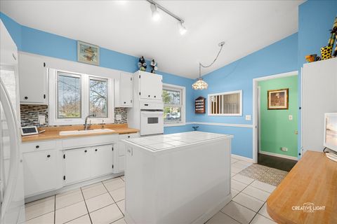 Tiny photo for 103 Rainbow Drive, Sleepy Hollow, IL 60118 (MLS # 12535938)