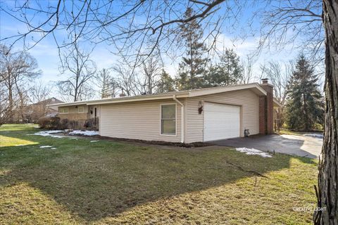 Tiny photo for 103 Rainbow Drive, Sleepy Hollow, IL 60118 (MLS # 12535938)