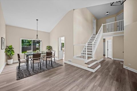 Tiny photo for 872 Tylerton Circle, Grayslake, IL 60030 (MLS # 12378421)