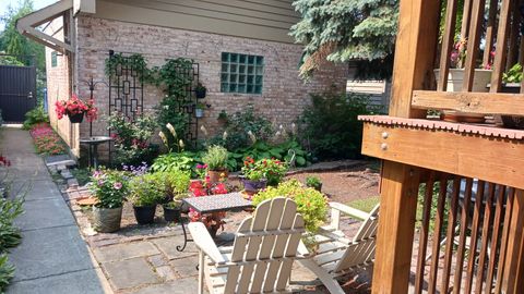 Tiny photo for 3843 W Addison Street, Chicago, IL 60618 (MLS # 12614833)