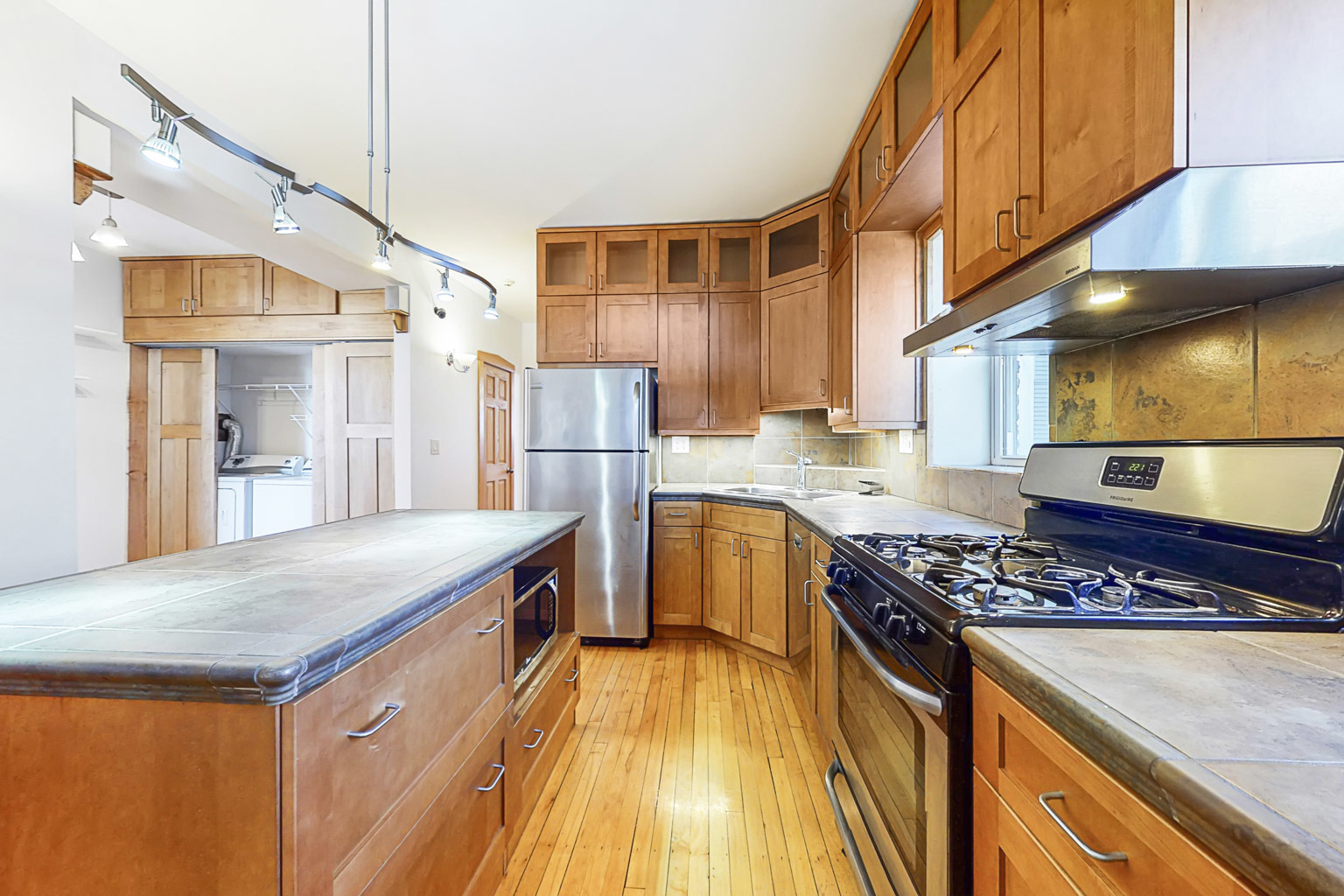 3843 W Addison Street