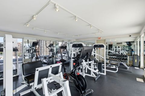 Tiny photo for 450 W Briar Place #10H, Chicago, IL 60657 (MLS # 12585928)