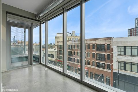 Tiny photo for 1241 N MILWAUKEE Avenue #401, Chicago, IL 60622 (MLS # 12524496)
