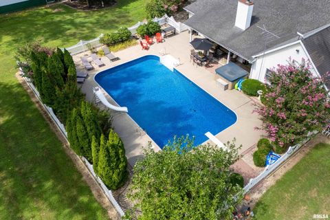 Tiny photo for 7082 State Route 152 Highway, Duquoin, IL 62832 (MLS # EB458945)