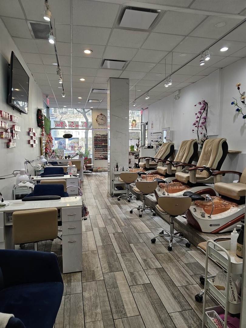 3110 N Sheridan Road