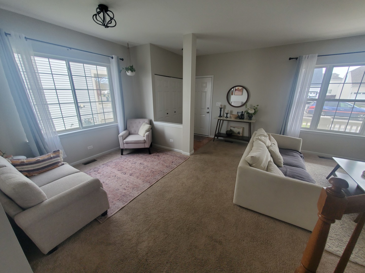 368 W Winchester Drive