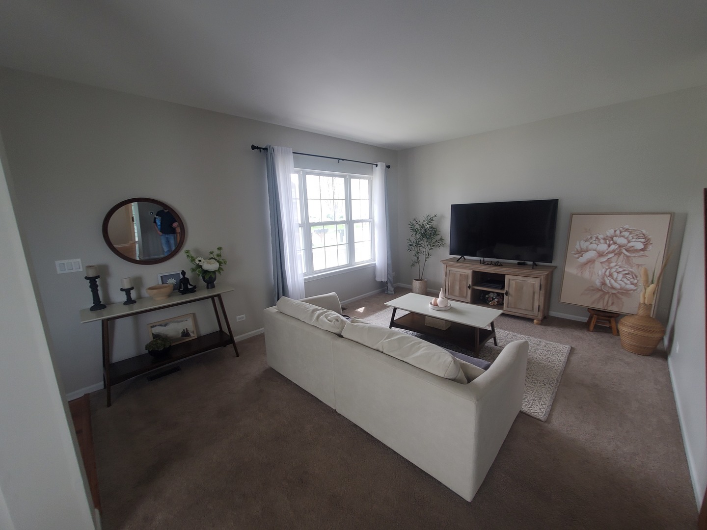 368 W Winchester Drive