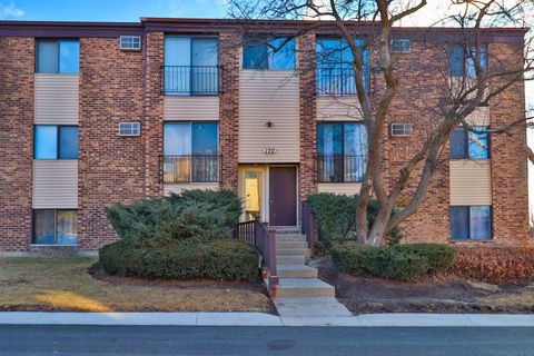 Tiny photo for 170 DUNTEMAN Drive #301, Glendale Heights, IL 60139 (MLS # 12578345)