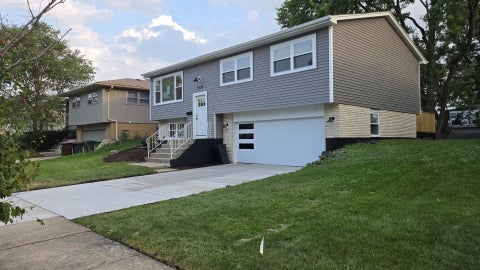 Tiny photo for 7535 162nd Street, Tinley Park, IL 60477 (MLS # 12765799)