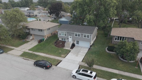 Tiny photo for 7535 162nd Street, Tinley Park, IL 60477 (MLS # 12765799)