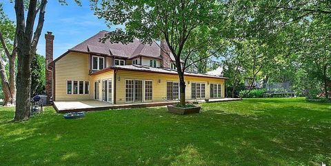 29 W Seneca Avenue Hawthorn Woods IL 60047