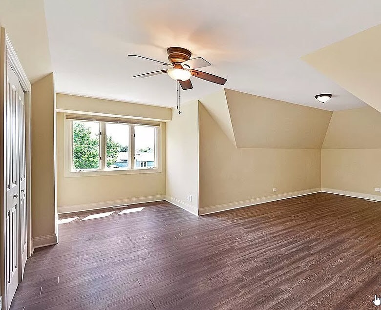29 W Seneca Avenue