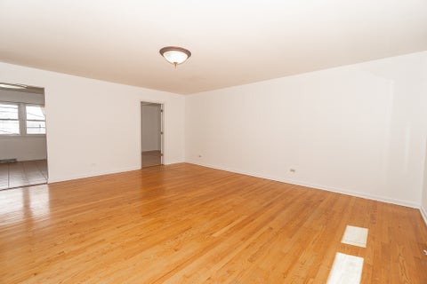 Tiny photo for 1185 Seymour Avenue, Des Plaines, IL 60016 (MLS # 12757258)