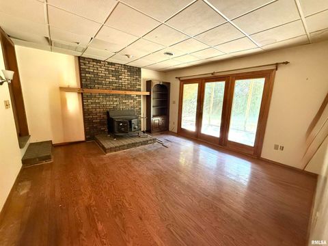 Tiny photo for 592 Brush Hill Road, Carbondale, IL 62901 (MLS # EB460580)