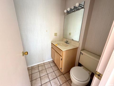 Tiny photo for 592 Brush Hill Road, Carbondale, IL 62901 (MLS # EB460580)