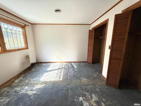 Tiny photo for 592 Brush Hill Road, Carbondale, IL 62901 (MLS # EB460580)