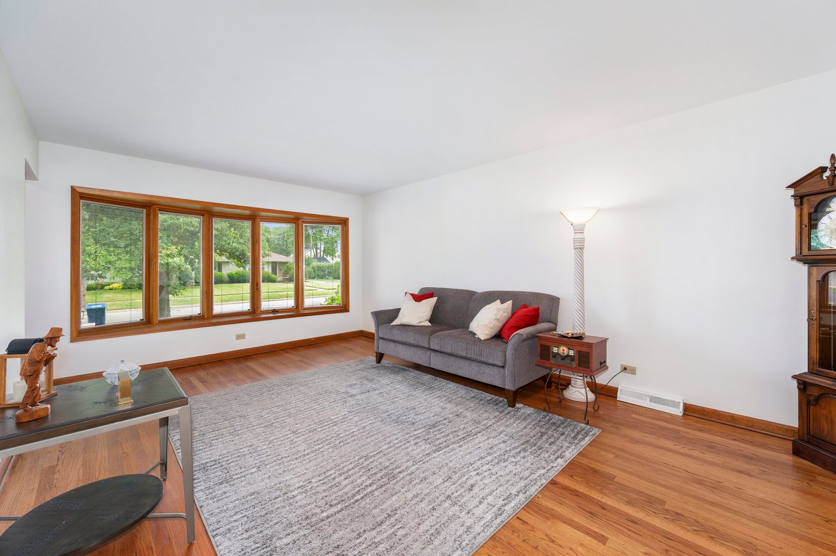 19 W Adams Street