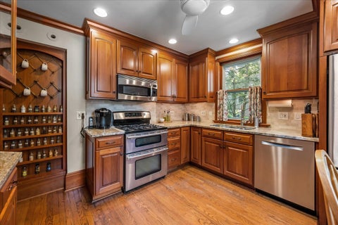 Tiny photo for 600 Central Avenue, Wilmette, IL 60091 (MLS # 12654986)