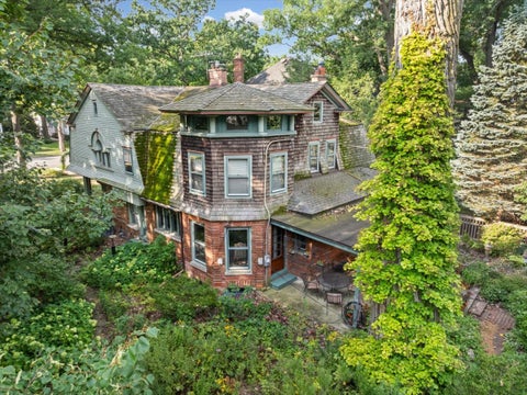 Tiny photo for 600 Central Avenue, Wilmette, IL 60091 (MLS # 12654986)