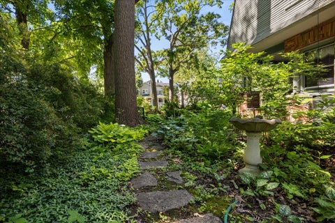 Tiny photo for 600 Central Avenue, Wilmette, IL 60091 (MLS # 12654986)