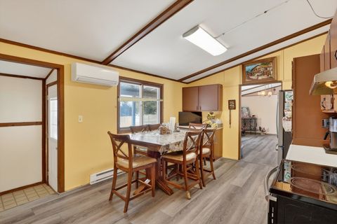 Tiny photo for 14858 Beaverton Road, Poplar Grove, IL 61065 (MLS # 12560398)