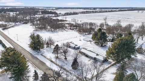 Tiny photo for 14858 Beaverton Road, Poplar Grove, IL 61065 (MLS # 12560398)