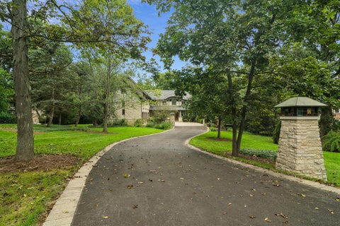 Tiny photo for 24 Hidden Brook Drive, North Barrington, IL 60010 (MLS # 12750477)