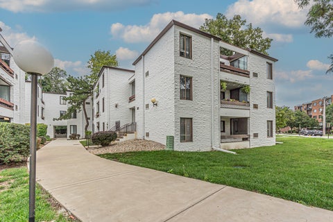 Tiny photo for 322 W Miner Street #1C, Arlington Heights, IL 60005 (MLS # 12749587)