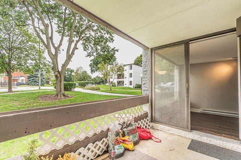 Tiny photo for 322 W Miner Street #1C, Arlington Heights, IL 60005 (MLS # 12749587)