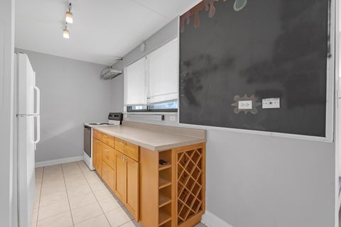 Tiny photo for 322 W Miner Street #1C, Arlington Heights, IL 60005 (MLS # 12749587)