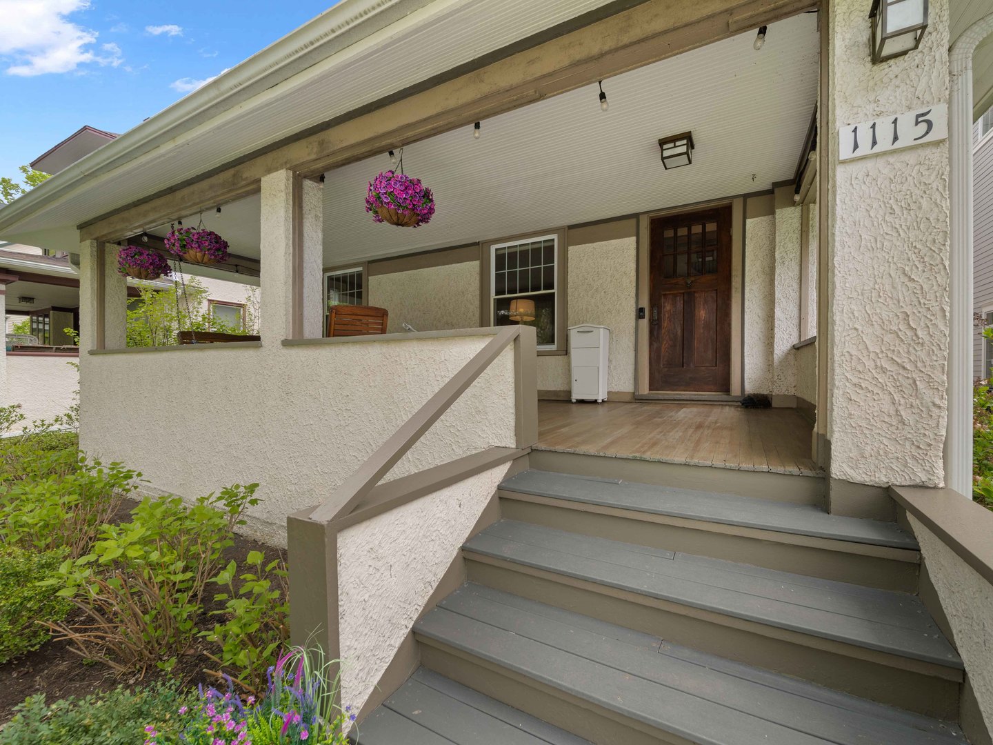 1115 Forest Avenue