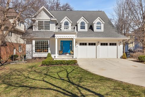 Photo of 148 Jane Court, Clarendon Hills, IL 60514 (MLS # 12601134)