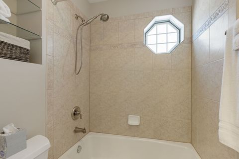 Tiny photo for 148 Jane Court, Clarendon Hills, IL 60514 (MLS # 12601134)