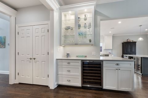 Tiny photo for 148 Jane Court, Clarendon Hills, IL 60514 (MLS # 12601134)