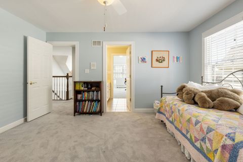 Tiny photo for 148 Jane Court, Clarendon Hills, IL 60514 (MLS # 12601134)