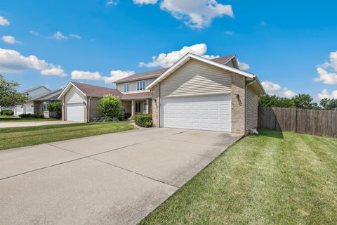 Tiny photo for 2399 Caton Crest Drive, Crest Hill, IL 60403 (MLS # 12737556)