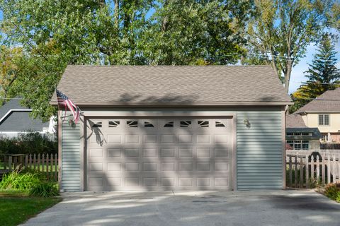 Tiny photo for 139 E Anita Avenue, Mount Prospect, IL 60056 (MLS # 12492240)