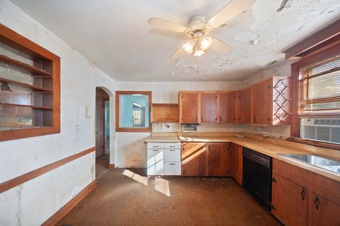 Tiny photo for 139 E Anita Avenue, Mount Prospect, IL 60056 (MLS # 12492240)