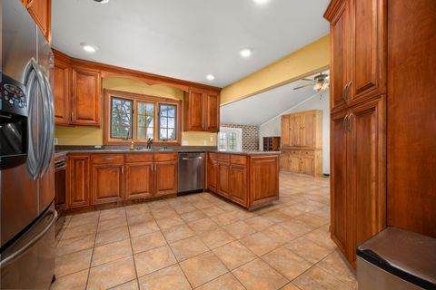 Tiny photo for 181 Tilton Park Drive, DeKalb, IL 60115 (MLS # 12522190)