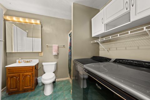 Tiny photo for 181 Tilton Park Drive, DeKalb, IL 60115 (MLS # 12522190)