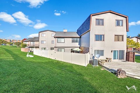 Tiny photo for 633 High Ridge Road, Roselle, IL 60172 (MLS # 12501389)