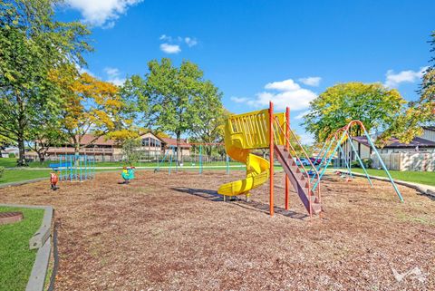 Tiny photo for 633 High Ridge Road, Roselle, IL 60172 (MLS # 12501389)