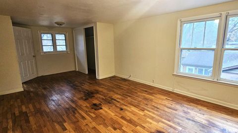 Tiny photo for 203 ORCHARD Drive, Carbondale, IL 62901 (MLS # EB460544)