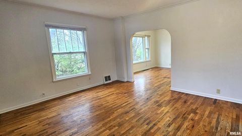 Tiny photo for 203 ORCHARD Drive, Carbondale, IL 62901 (MLS # EB460544)