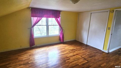 Tiny photo for 203 ORCHARD Drive, Carbondale, IL 62901 (MLS # EB460544)