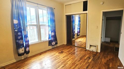 Tiny photo for 203 ORCHARD Drive, Carbondale, IL 62901 (MLS # EB460544)